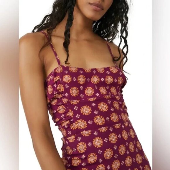 Free People Center of Attention Mini Dress in Fig Womens Size Small Medium NWT - Picture 3 of 5